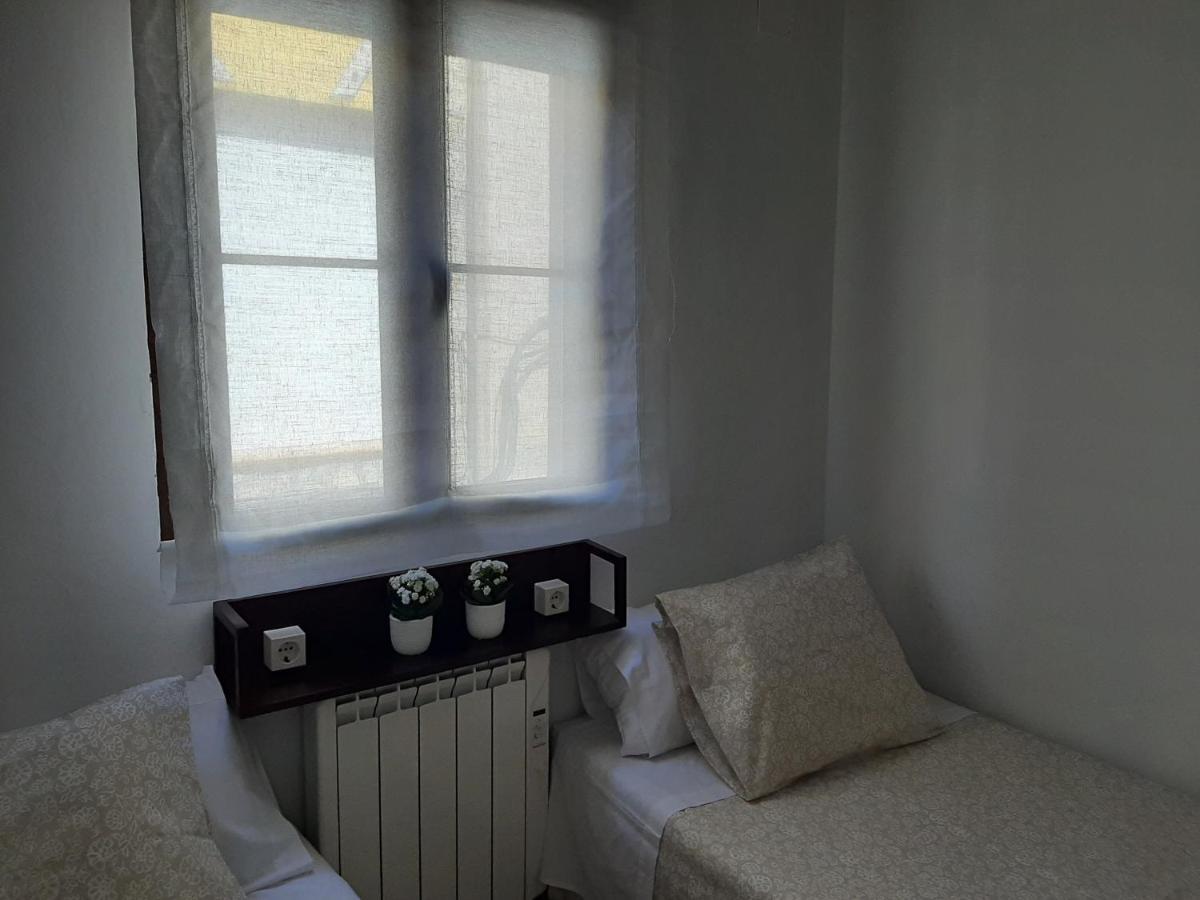 Casa Con Patio Y Chimenea En Piedralaves Βίλα Εξωτερικό φωτογραφία