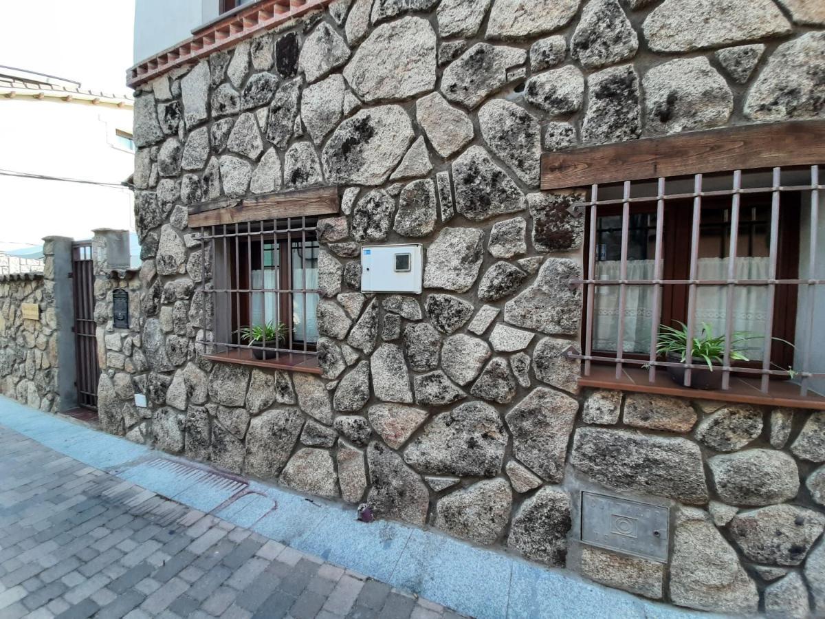 Casa Con Patio Y Chimenea En Piedralaves Βίλα Εξωτερικό φωτογραφία